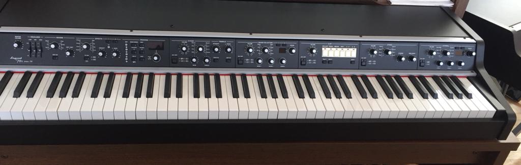 Legend 70s Tüm Modüller ve Ahşap Klavye