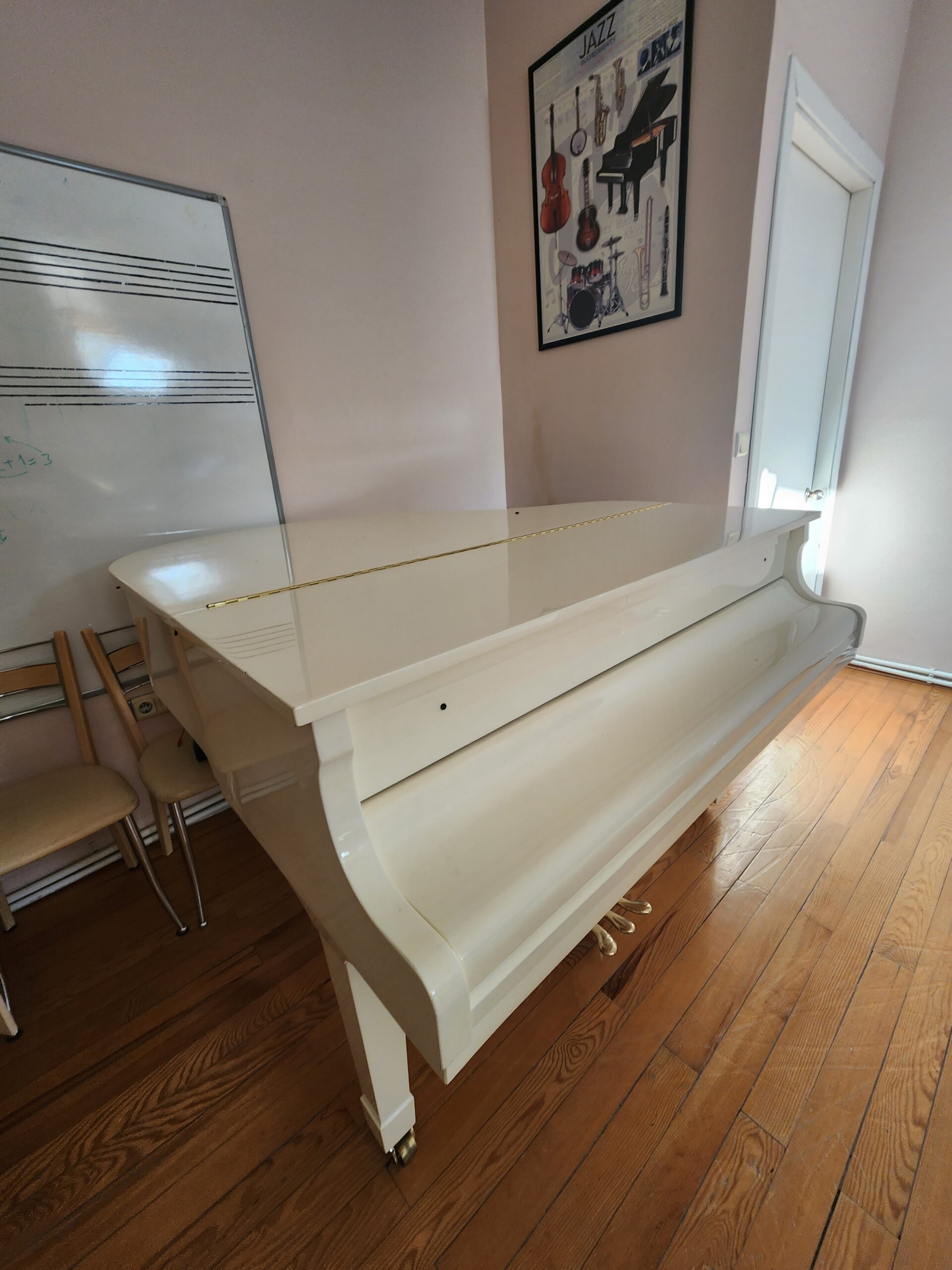 Marshal GP152 Beyaz Kuyruklu Piyano